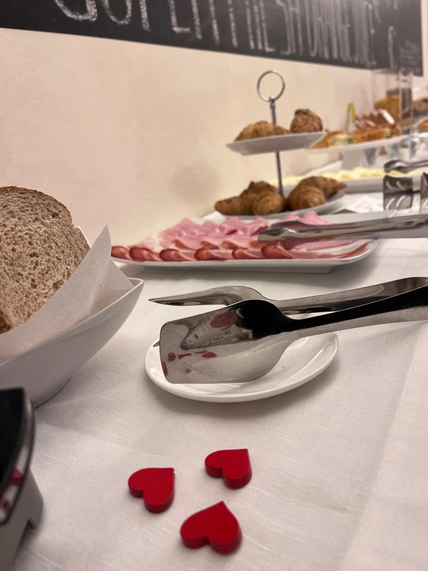 Hotel Residenza La Ceramica 파브리아노 외부 사진
