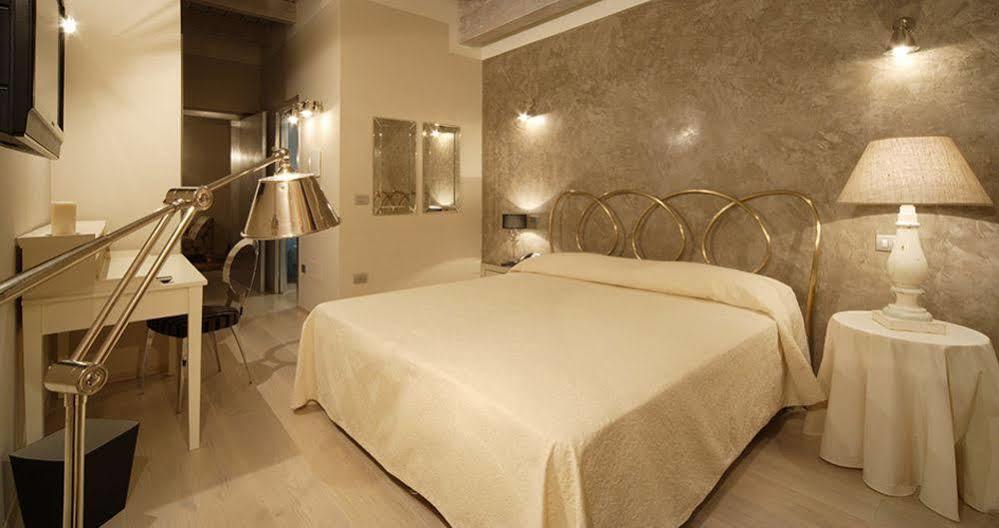 Hotel Residenza La Ceramica 파브리아노 외부 사진